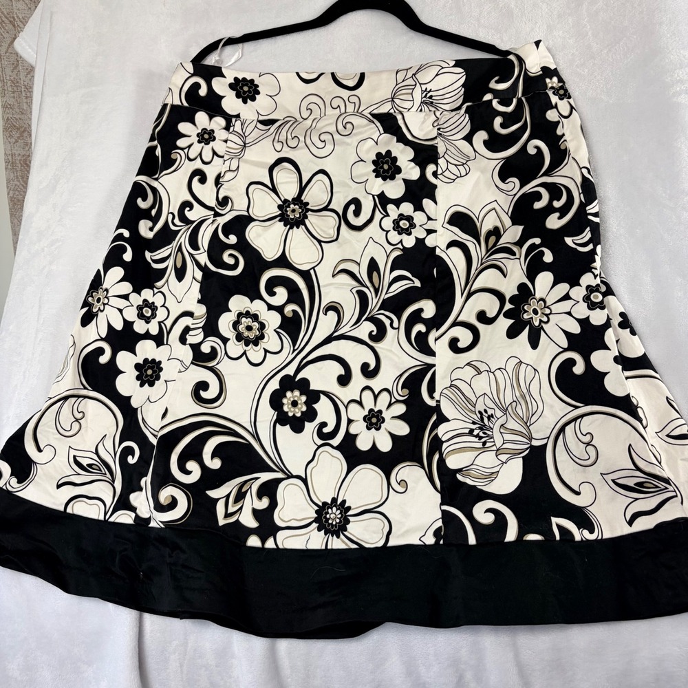 Floral A-Line Skirt Womens 18 Black White Excellent Cotton Blend‎ Knee unbranded - Picture 8 of 9